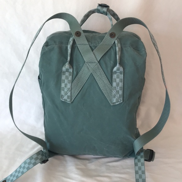 Fjallraven Kanken backpack, green, checker straps - Picture 5 of 13